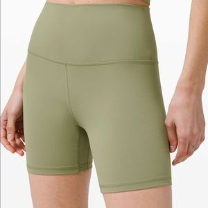 Lululemon Align High-Rise Short 6”